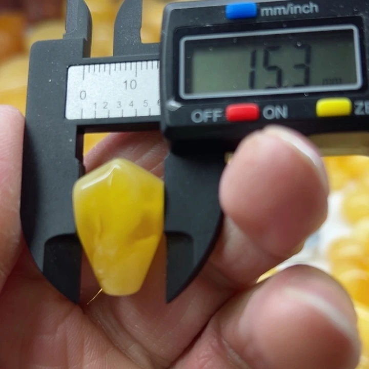 琥珀（矿物珀）裸石未镶嵌