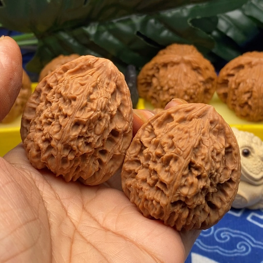 吊坠文玩核桃小**学南疆