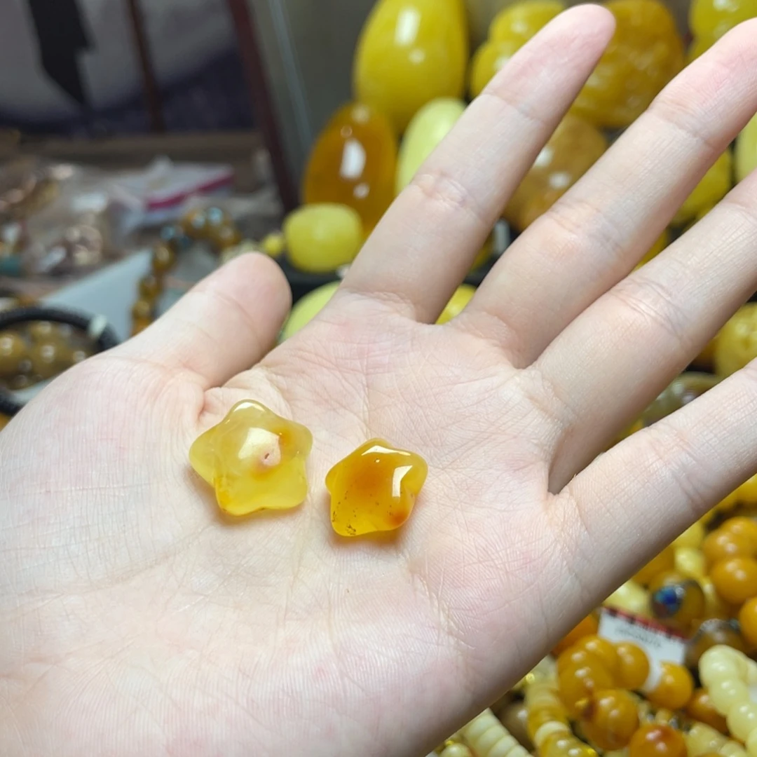 琥珀未镶嵌珠宝奇石