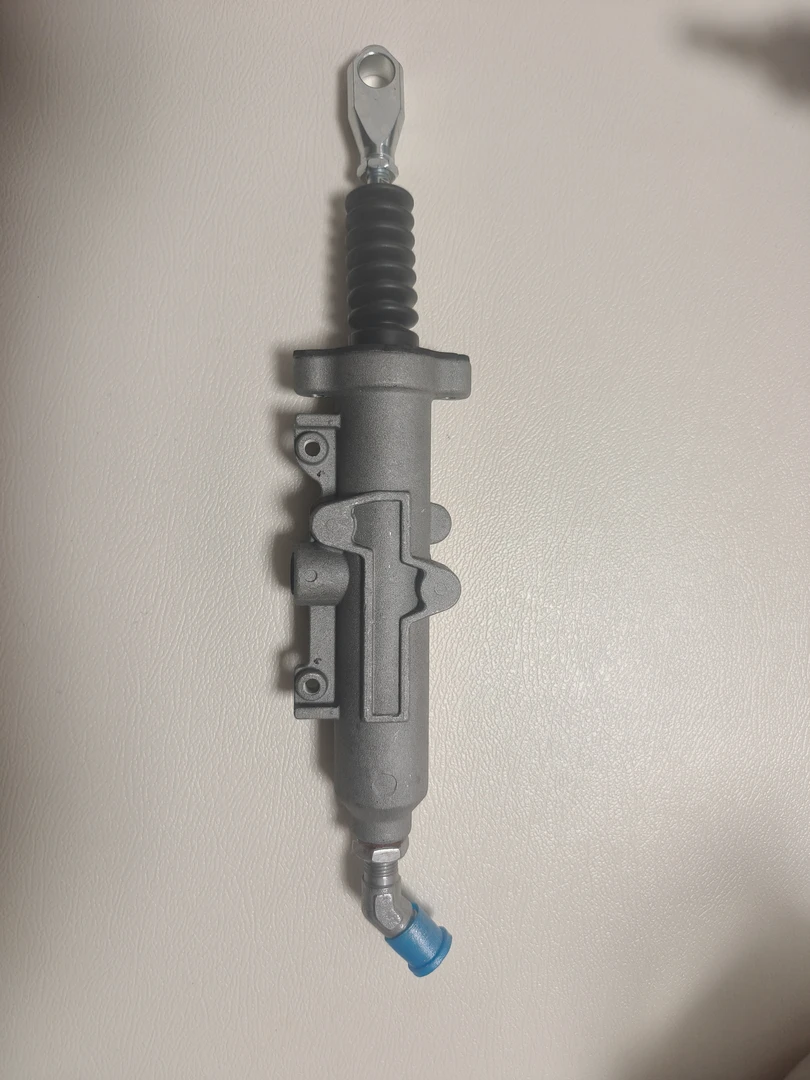 解放J6p/JH6/J6L改进升级离合总泵可以解决离合高重发抖没半离合