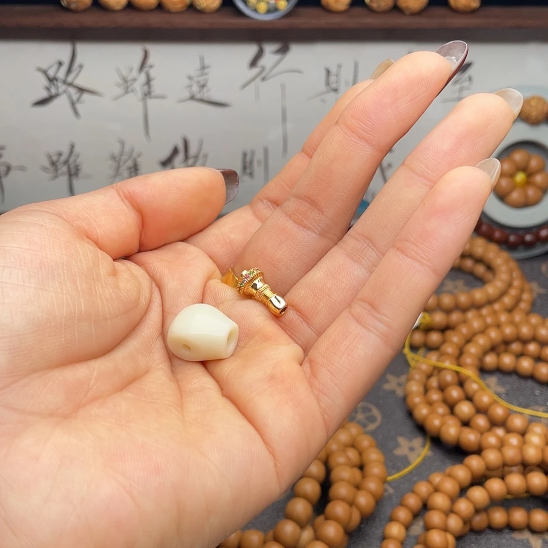 泰***明猴头核桃吊坠配饰