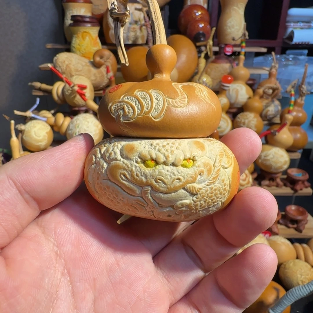 不***C有机玻璃金蟾雕刻