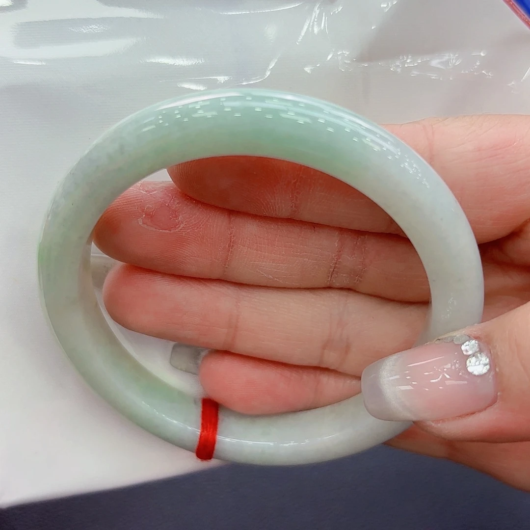 翡翠手镯未镶嵌圈口56.57