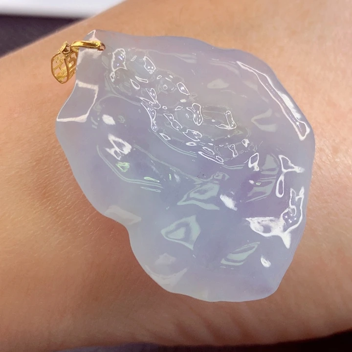 翡翠18K金镶嵌颈饰翡翠