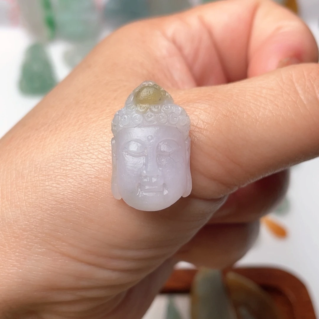 定制翡翠未镶嵌佛头