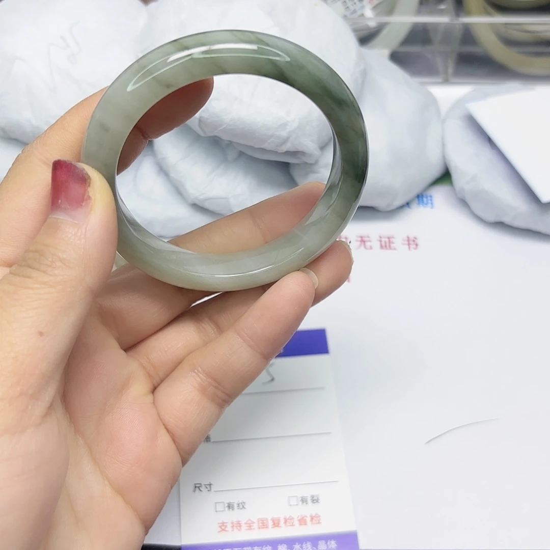 石英质玉未镶嵌手镯5/5453