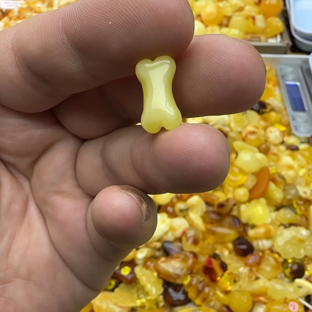 顶****琥珀未镶嵌裸石不包邮