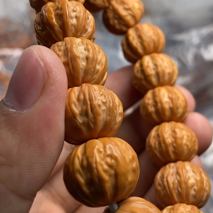 猴头核桃吊坠好想把所有