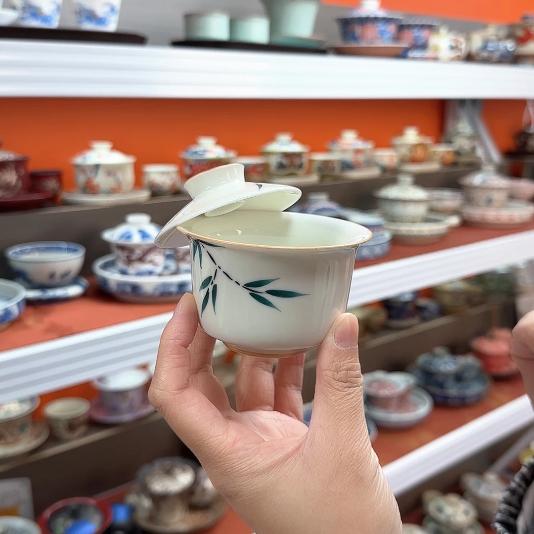 瓷片哦墨在我墨亩上看不出