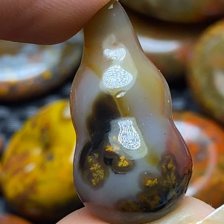 玛瑙/玉髓颈饰未镶嵌