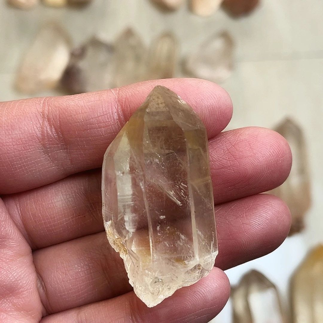 熊***水晶珠宝半成品未镶嵌