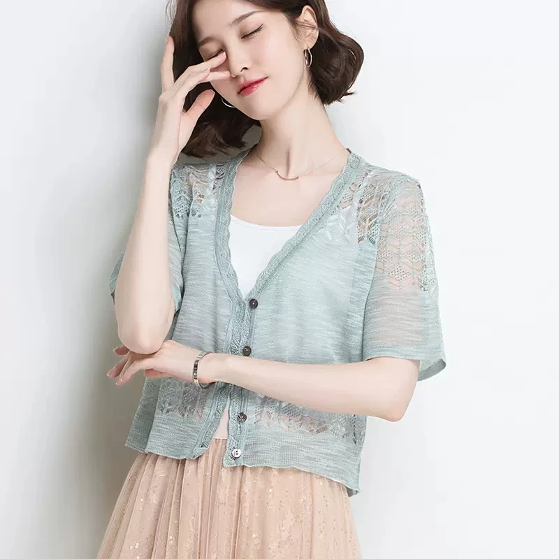 冰丝开衫外套女针织薄款2024年夏季新款短袖小披肩外搭镂空防晒衣