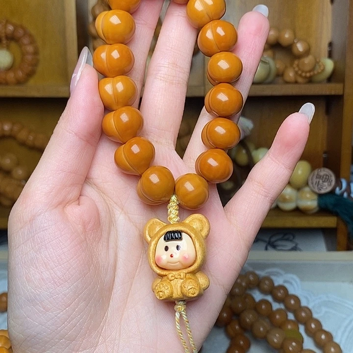 吊坠猴头核桃屁桃手持卡15.5