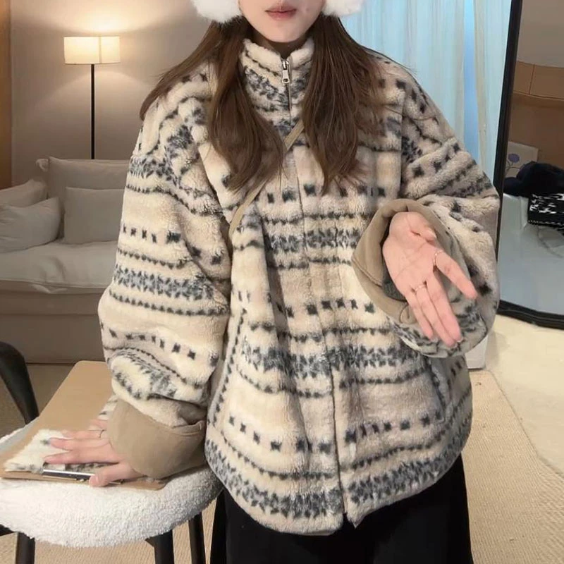 （舒暖大地）韩系加厚显瘦保暖外套女士2025秋冬新款显瘦慵懒风女装