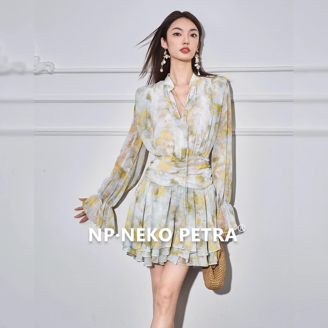 NPHL60077小立领v领系带压褶设计蛋糕裙法式连衣裙NPHL60077