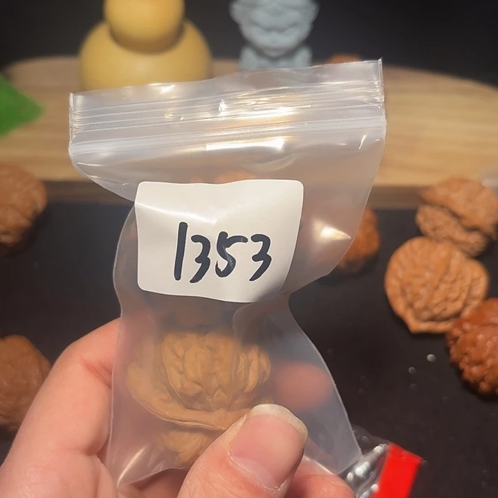 梁***梁把件文玩核桃40 尺  蛤蟆头   1353