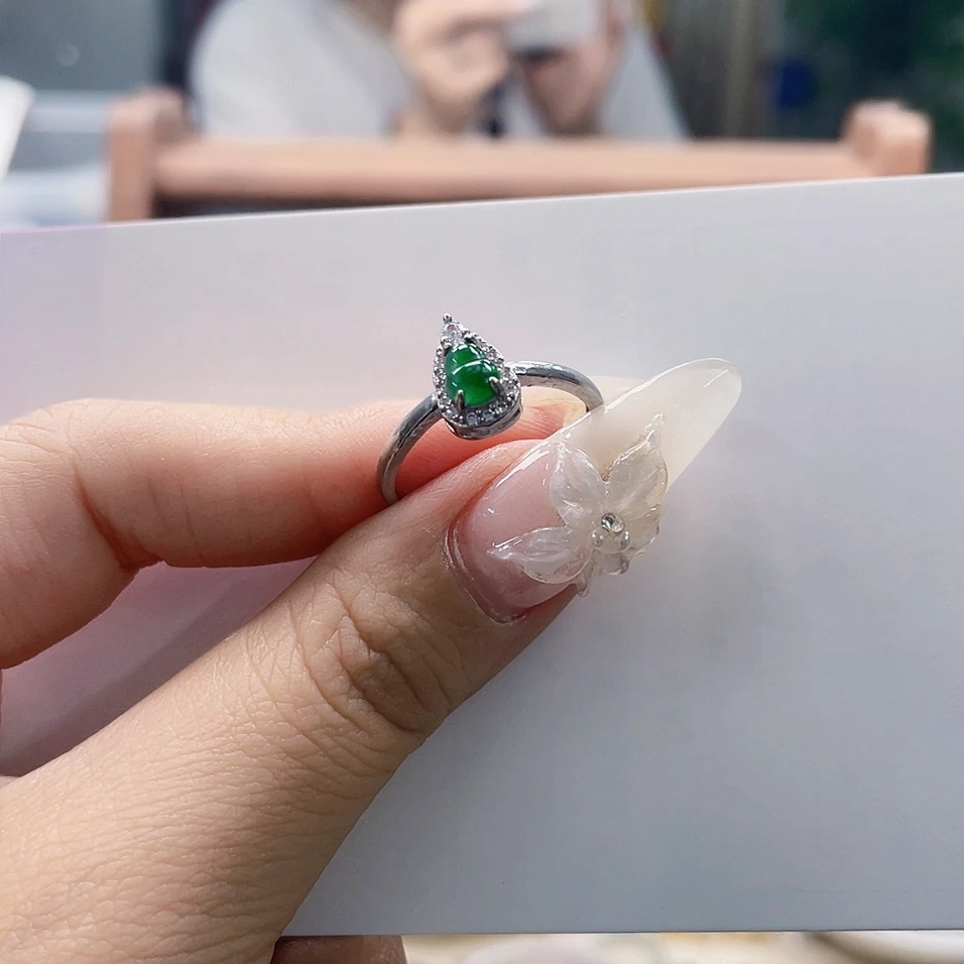 翡翠未镶嵌颈饰天然翡翠Ａ货