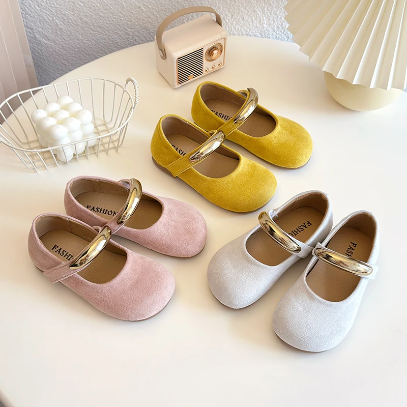 女童韩版皮鞋2025春季新款洋气多巴胺公主鞋宝宝时尚防滑软底单鞋