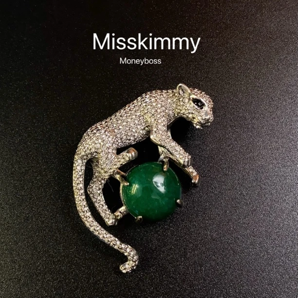 925银仿珍珠胸针 铜合金原创设计小众时尚复古猎豹胸针