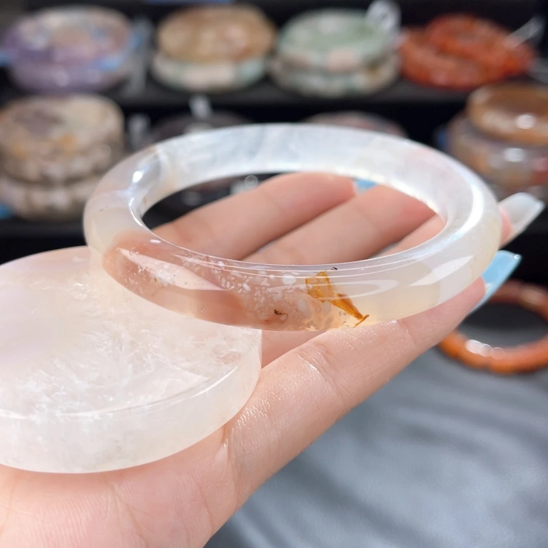 石英质玉手镯未镶嵌59