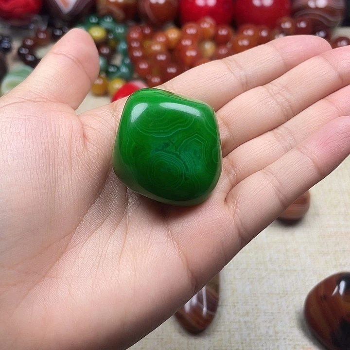 天***湿玛瑙/玉髓未镶嵌珠宝半成品