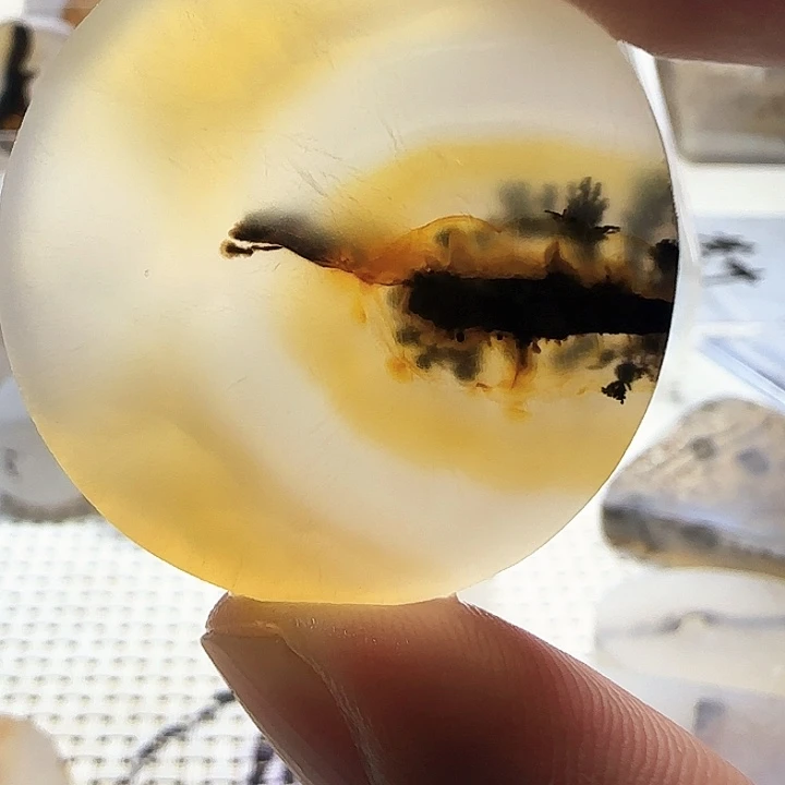 未镶嵌玛瑙/玉髓珠宝奇石