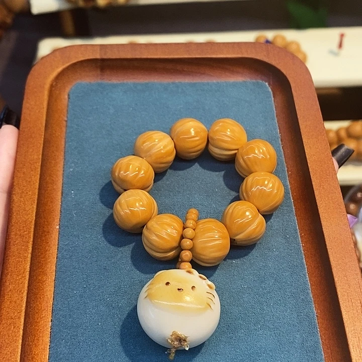 手串猴头核桃屁桃小猫