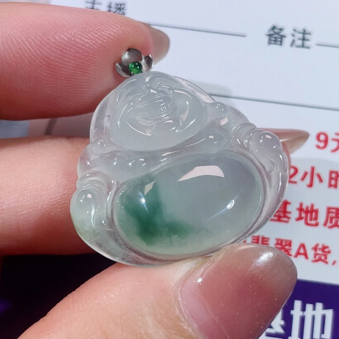 翡翠18K金镶嵌颈饰佛公