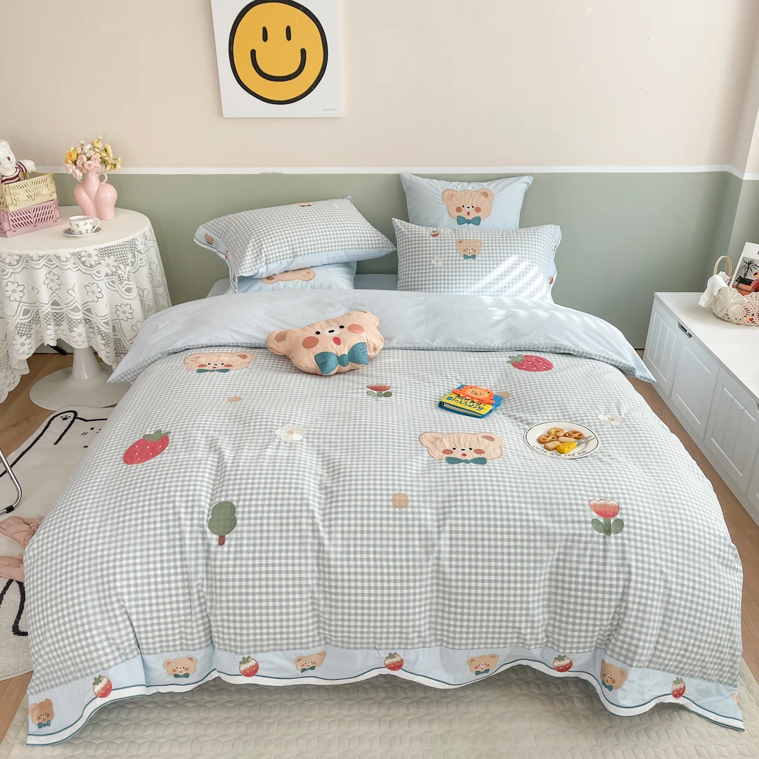 特！小玲子 草莓熊  全棉纯棉水洗棉精致刺绣三件套四件套