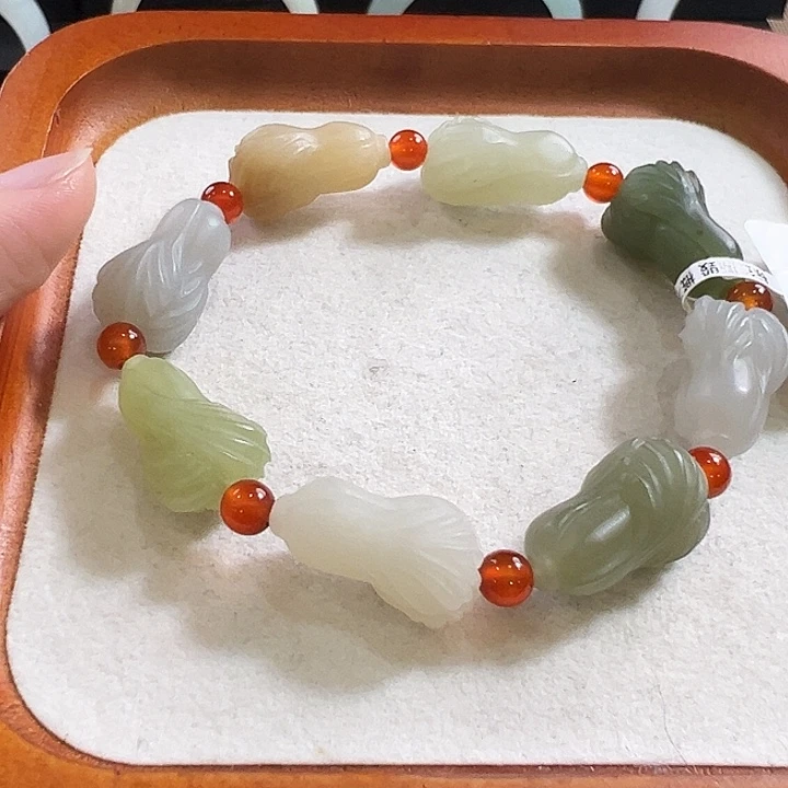 和田玉未镶嵌手链