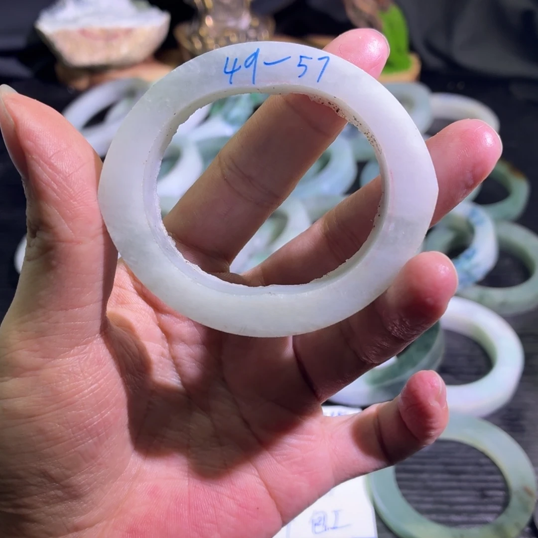 定制翡翠未镶嵌天然翡翠A货毛胚手镯定制