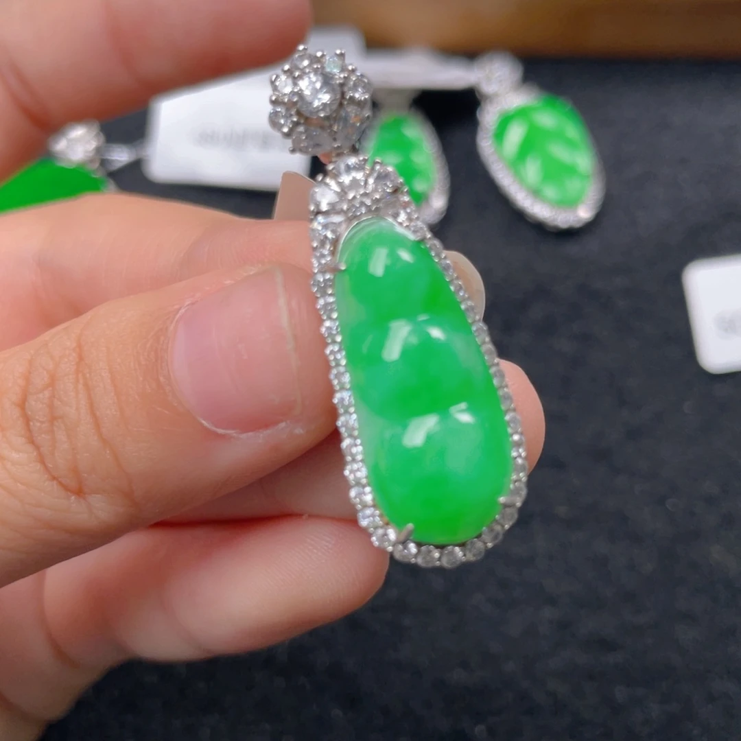 翡翠颈饰银S925镶嵌j j j k m