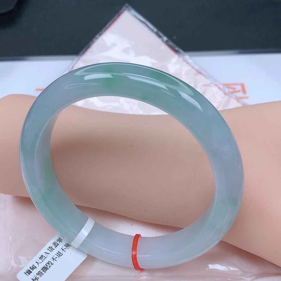 【闪购商品】未镶嵌手镯翡翠，62