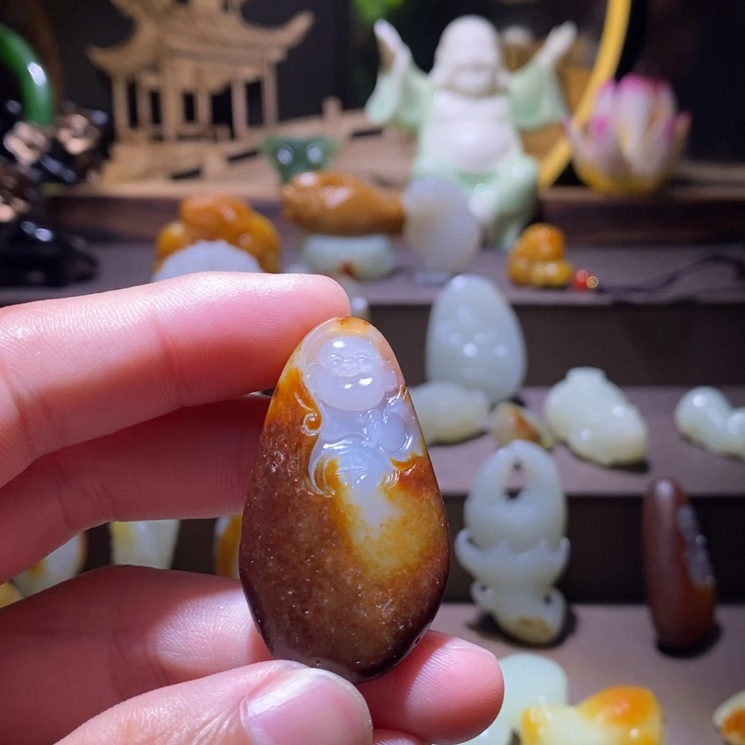 ****具和田玉未镶嵌车挂