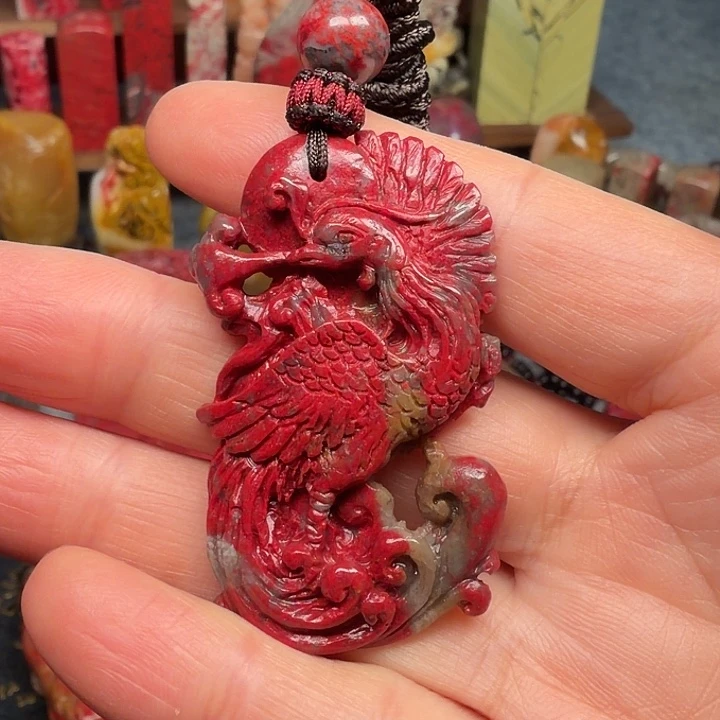 昌化鸡血石精品挂件