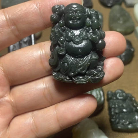 和田玉未镶嵌挂件