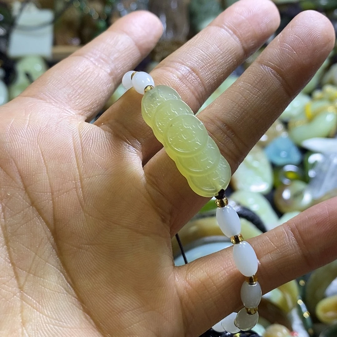 未镶嵌岫玉手链多样性发货