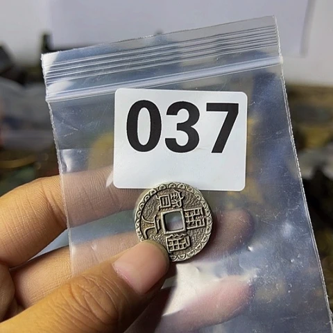 铜德**险复古文创工艺品