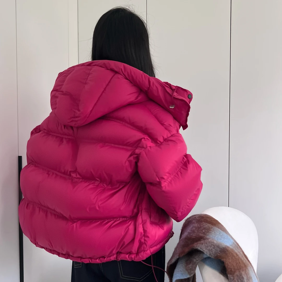 羽绒服2025冬季墨尔本新款女小个子短款连帽白鸭绒外套