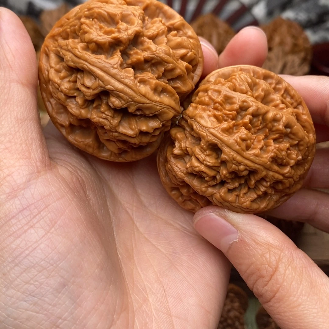 把件文玩核桃253号49粗筋