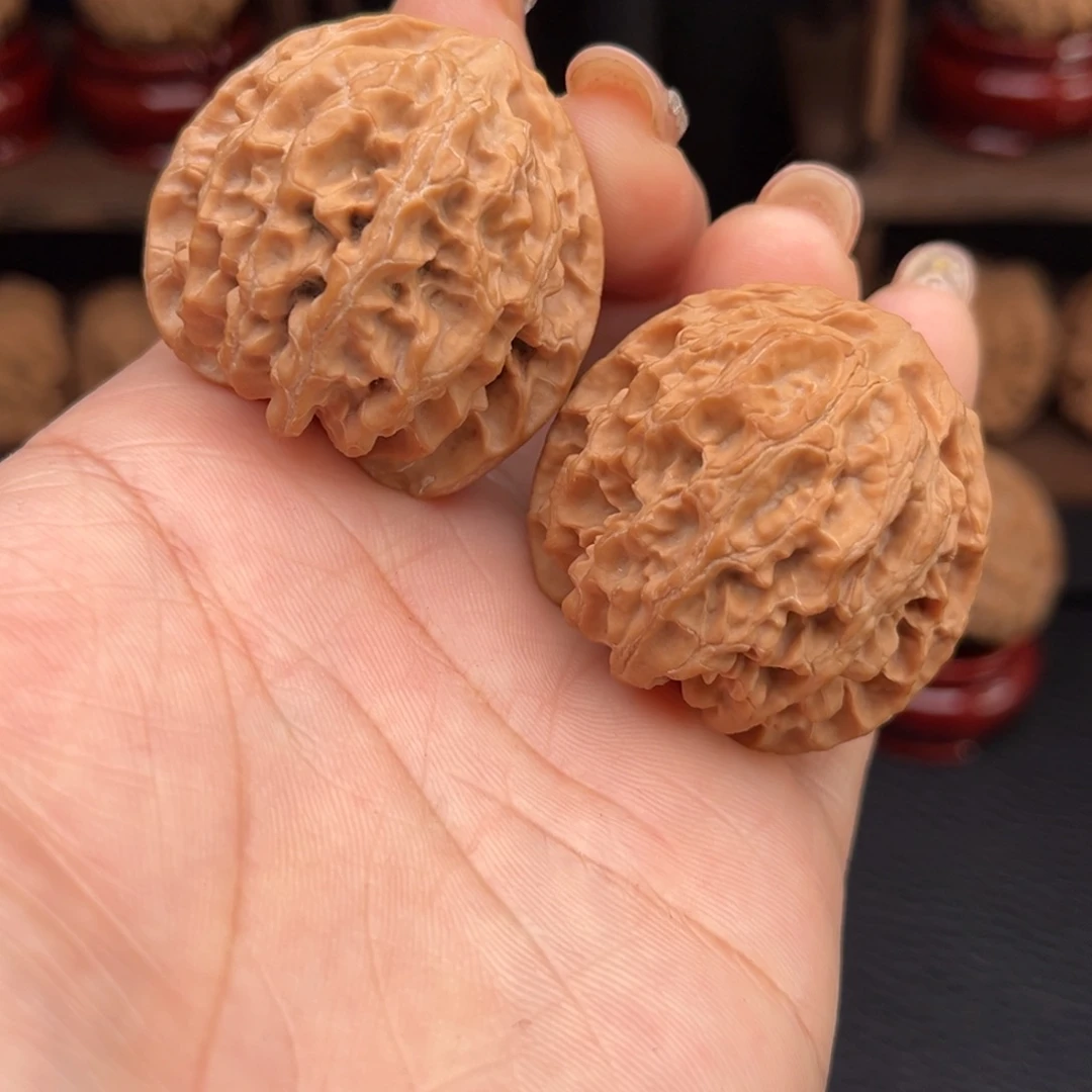 文玩核桃吊坠苹果