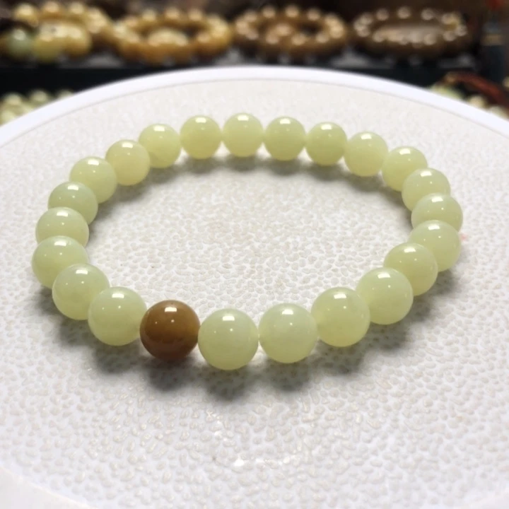 和田玉手串未镶嵌卡8