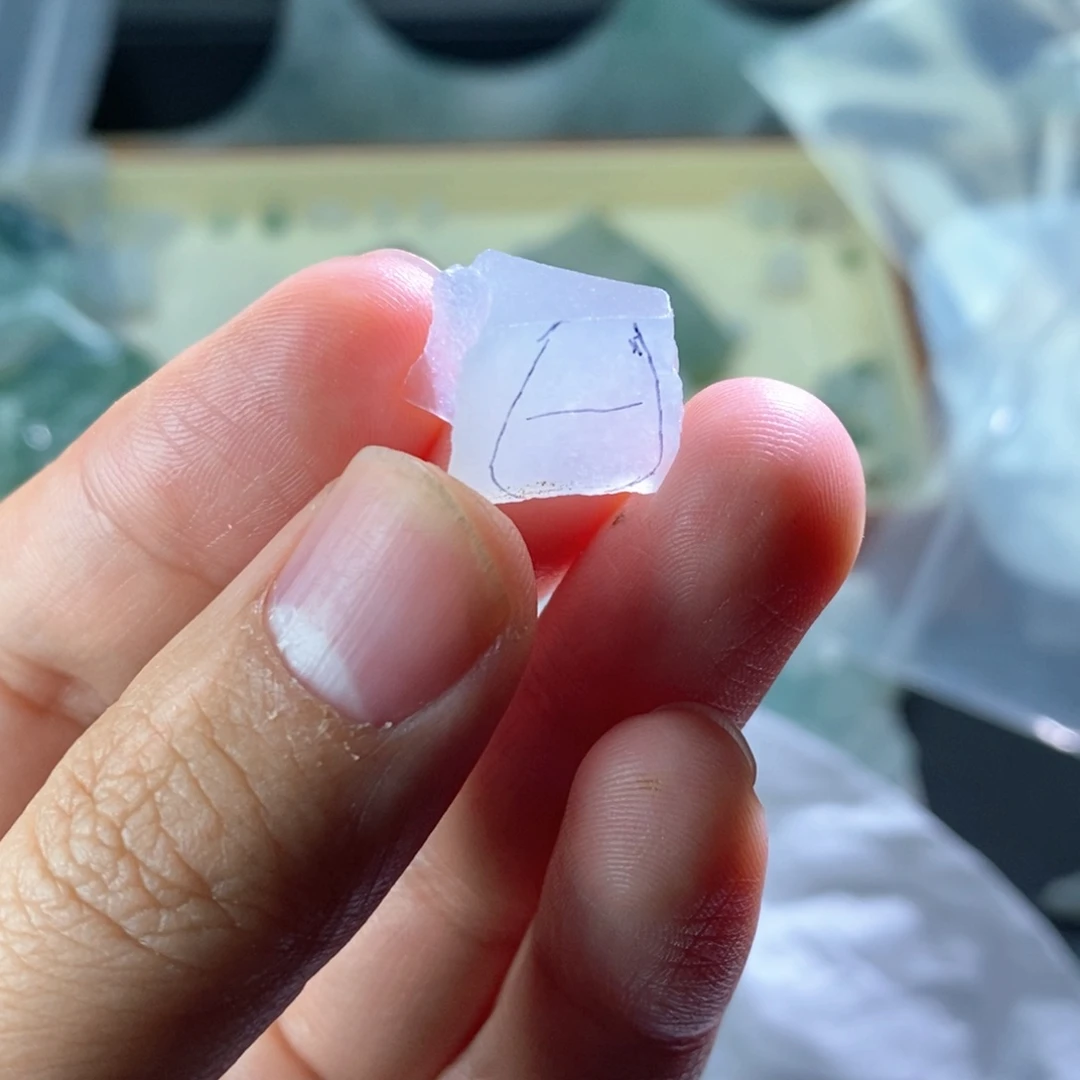 翡翠未镶嵌颈饰定制