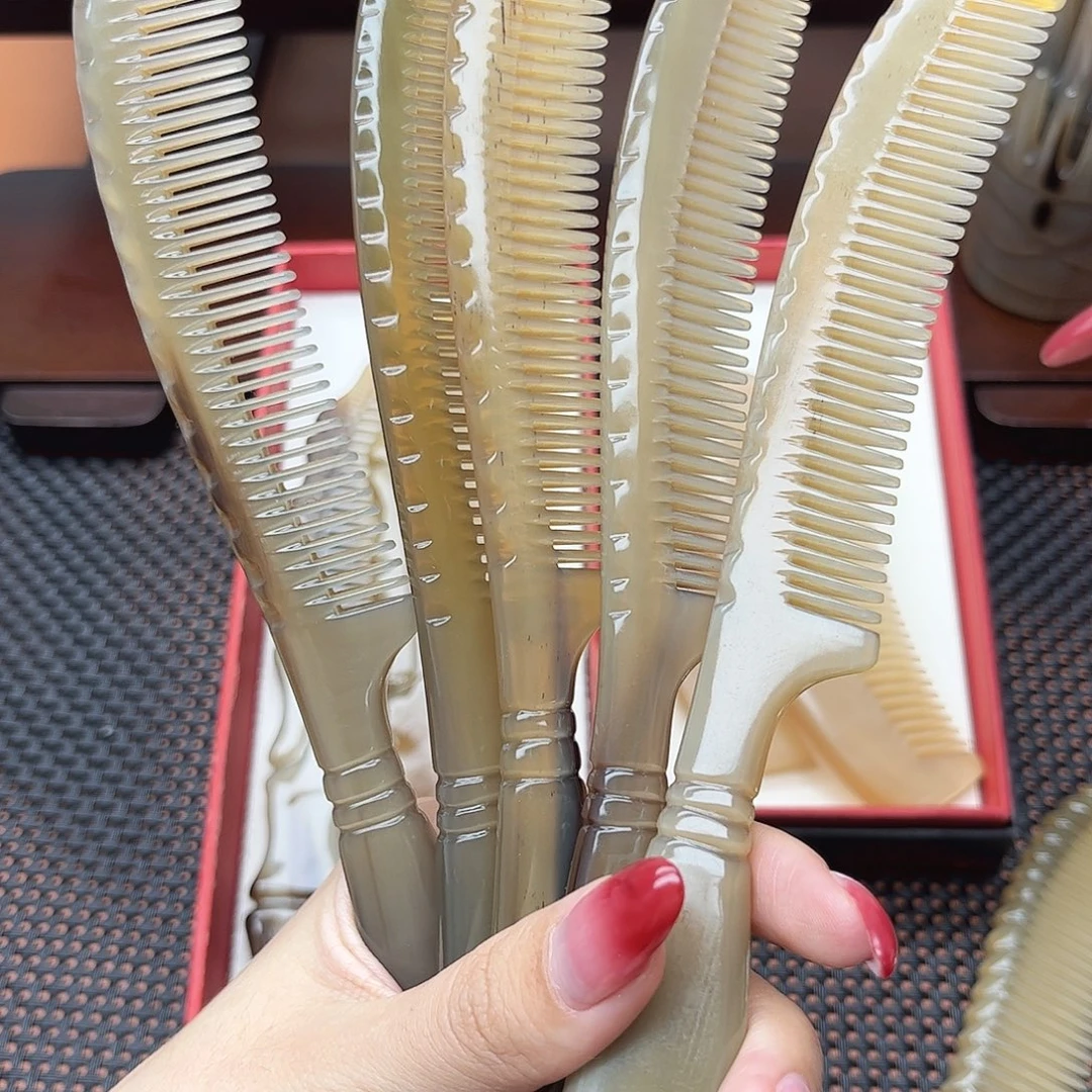 手工制作纯牛角梳子