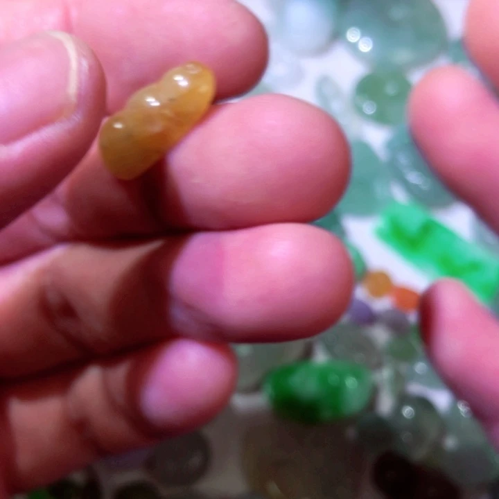 翡翠未镶嵌颈饰天然a货翡翠
