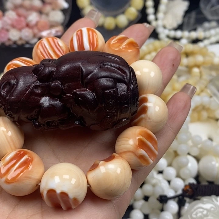 好***。香榧木花梨木，1.8万宝单圈