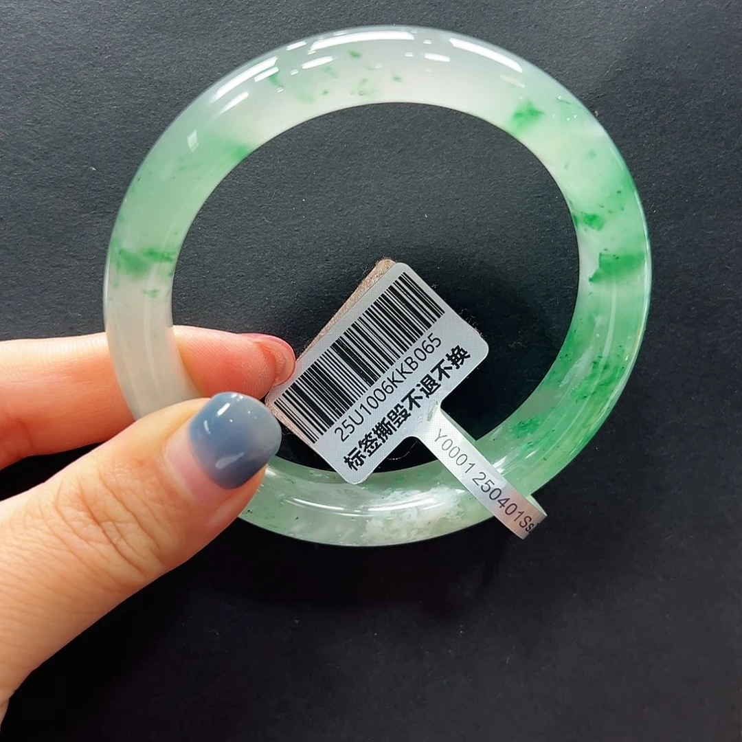 石英质玉未镶嵌手镯59.0