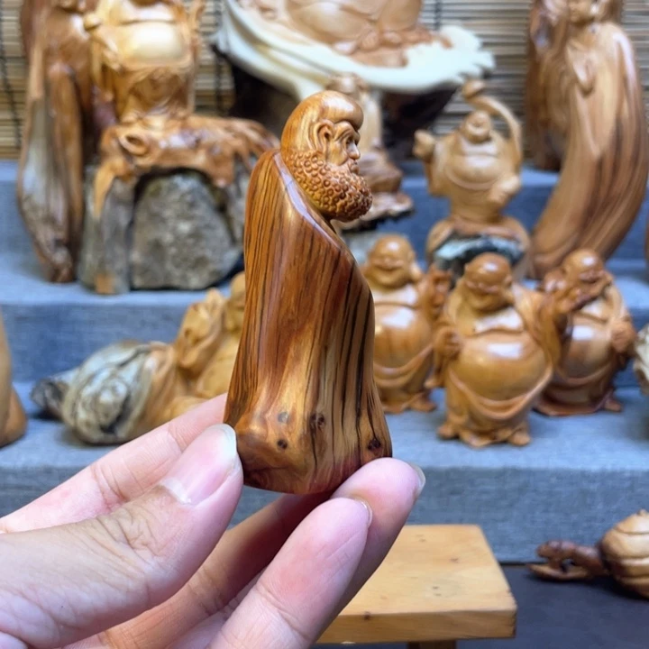 柏木（崖柏）崖柏根雕
