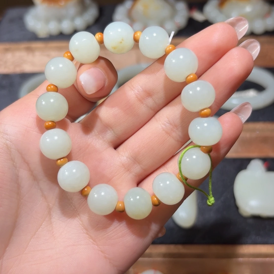 和田玉未镶嵌颈饰卡12圆珠