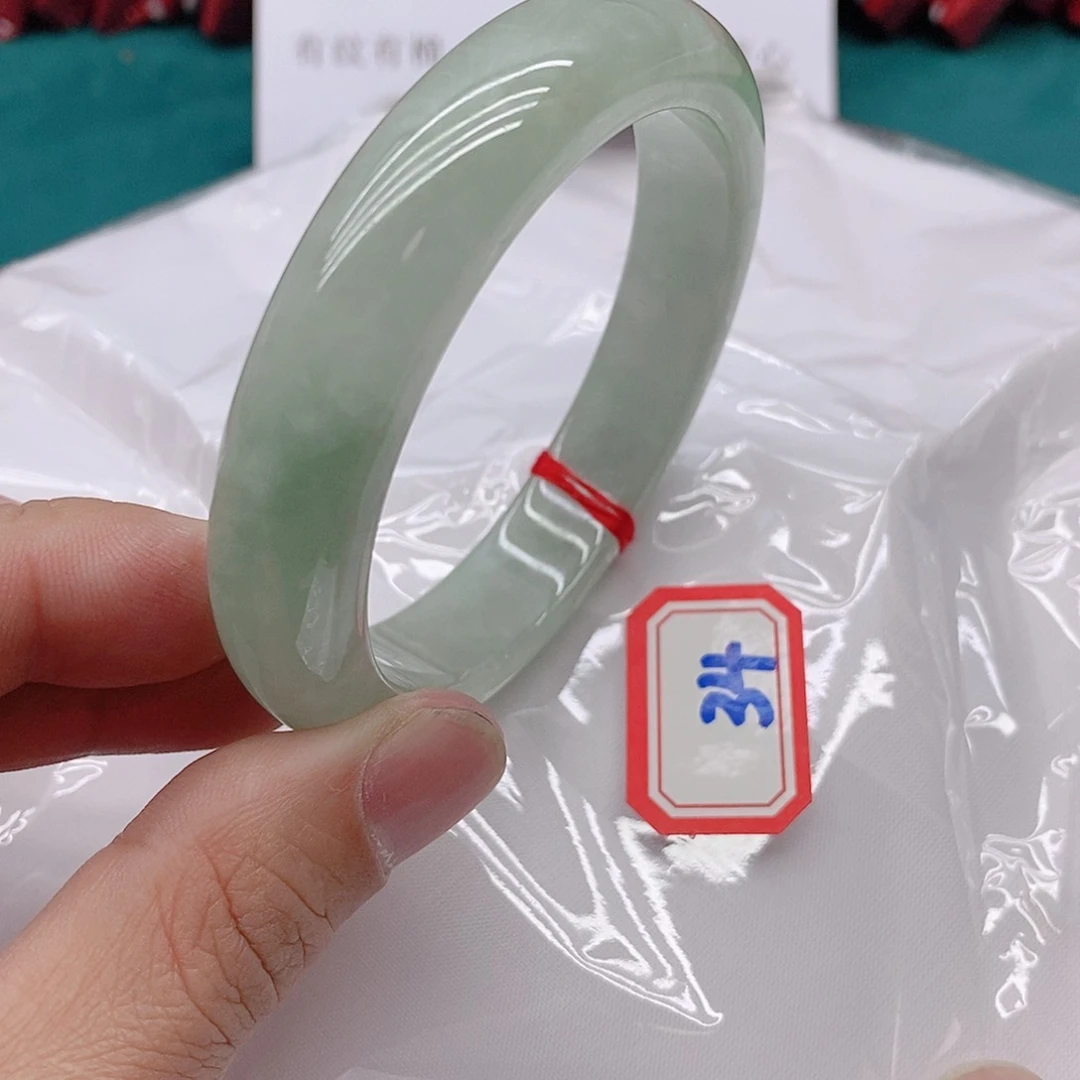 翡翠手镯未镶嵌L***?3444444444